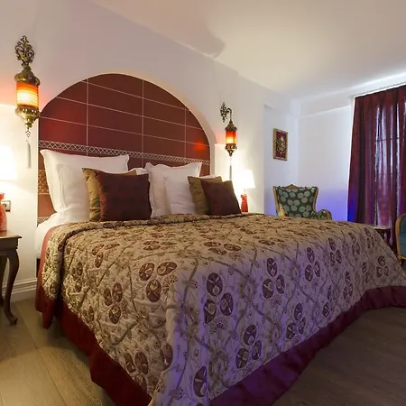 Cella & Ephesus Hotel