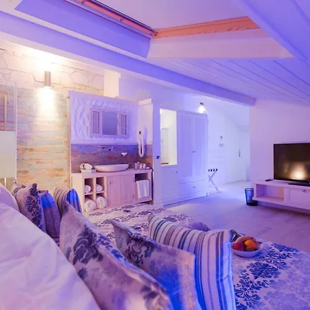 Cella & Ephesus Hotel *